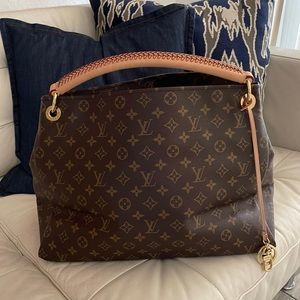 Louis Vuitton hand bag